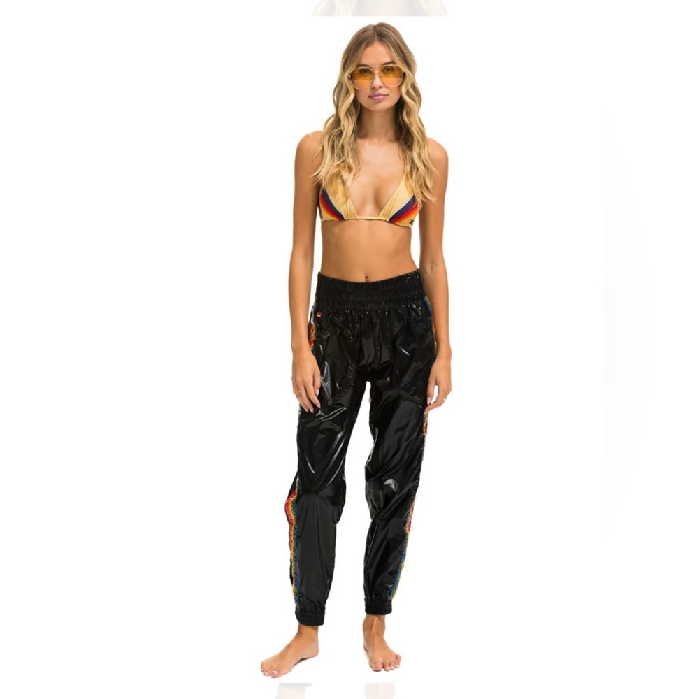 AVIATOR NATION - NWT
5 STRIPE WIND PANT - BLACK GLOSSY